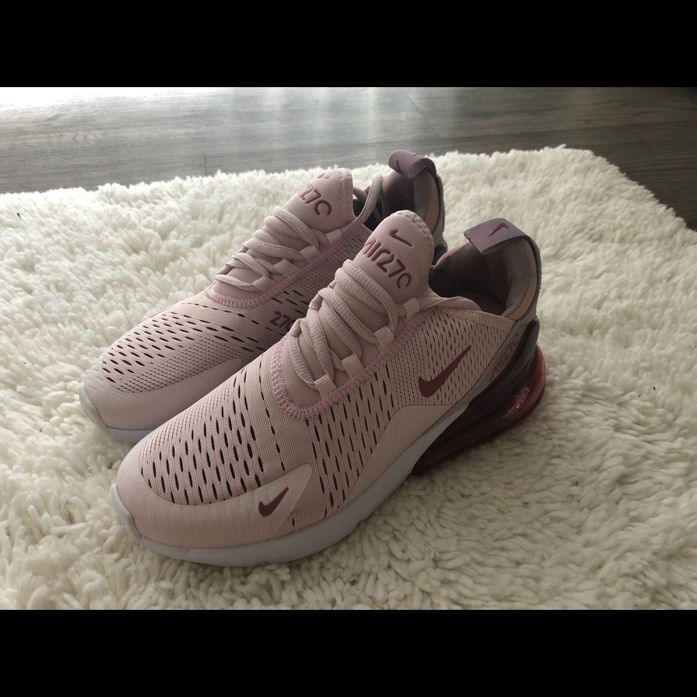 Women’s Nike Air Max 270